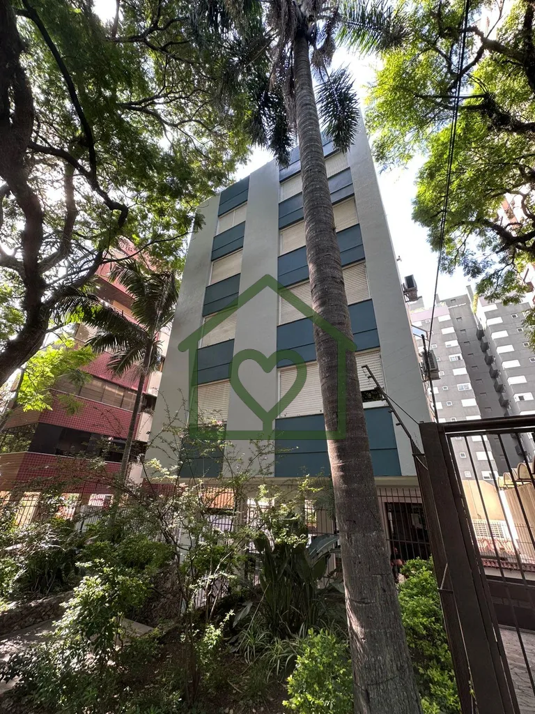 Imagem No coração do bairro mais cobiçado de Porto Alegre, este refúgio de 120m² privativos é a oport...