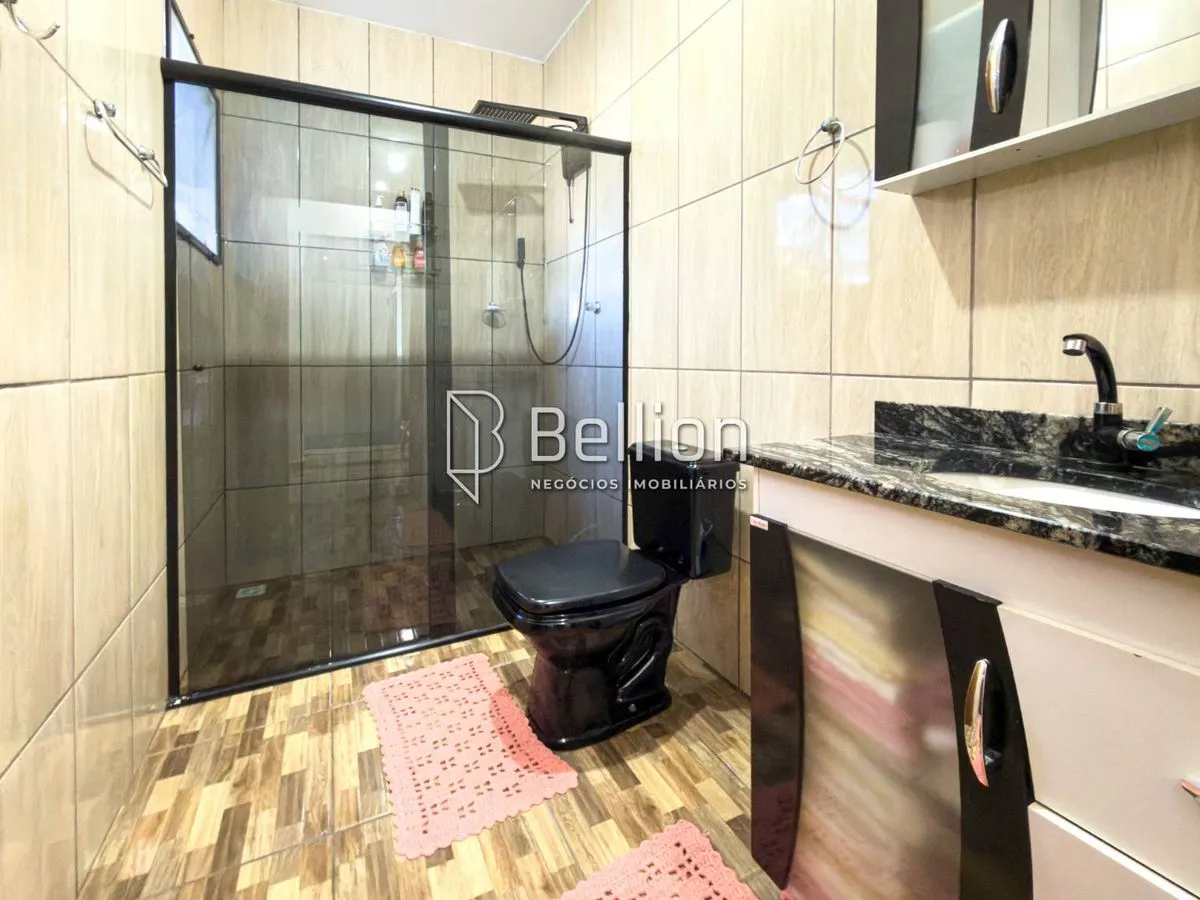 Imagem Duas casas em um único terreno: uma excelente oportunidade para morar, investir ou gerar renda!