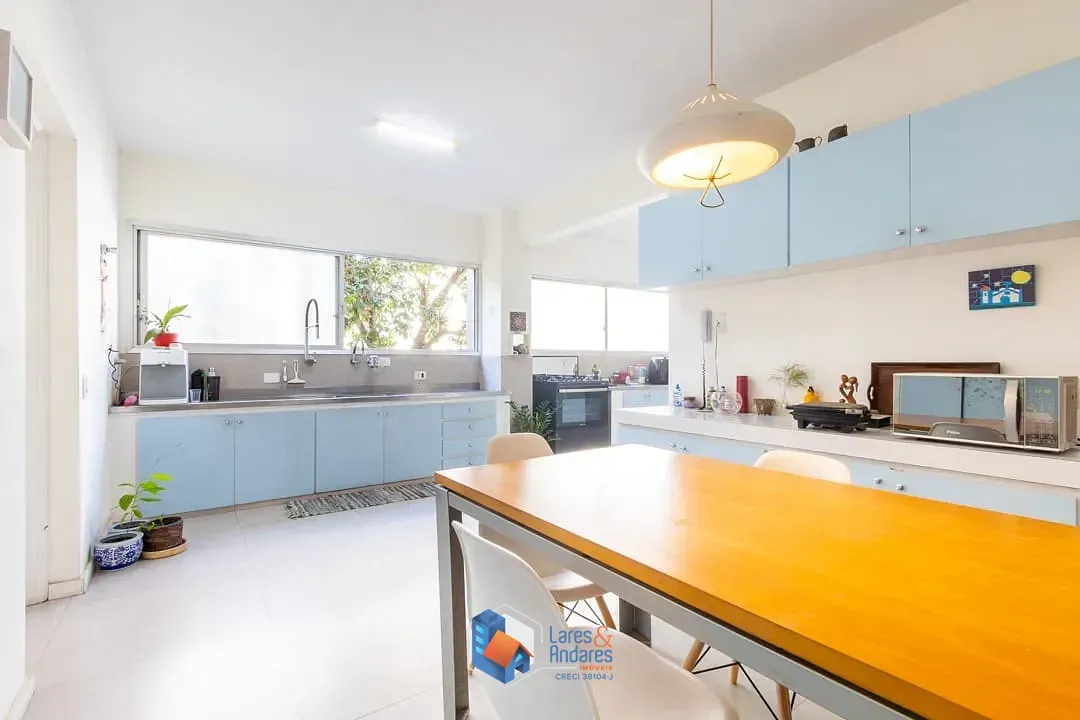 Imagem Apartamento para venda em Pinheiros com 4 quartos, sendo 2 suítes, 224m²