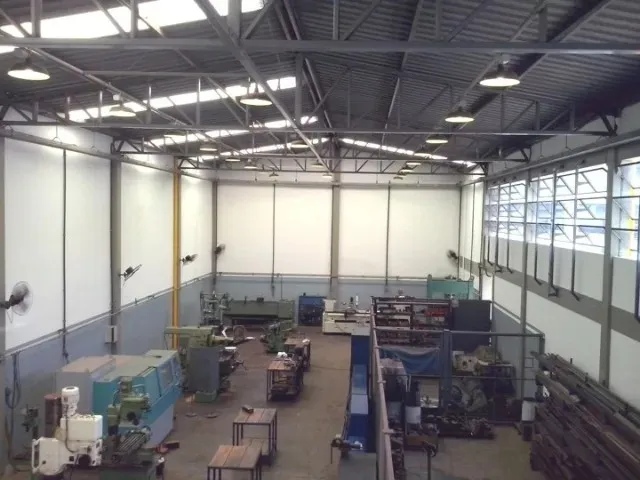 Imagem Imóvel Industrial com 2 Galpões