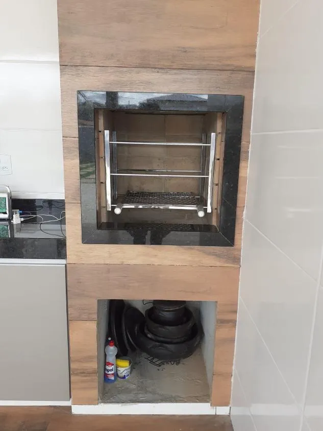 Imagem Vendo uma linda casa em Betim/MG ( valor 870.000,00 )