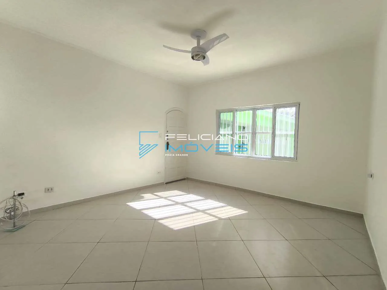 Foto do imóvel Casa com 2 quartos, Flórida, Praia Grande - R$ 650 mil, Cod: 7476 em Rua das Madressilvas