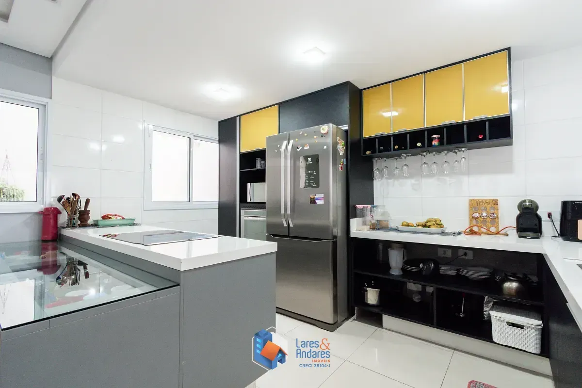 Imagem Casa para venda em Cambuci com 3 quartos, sendo 3 suítes, 187m²