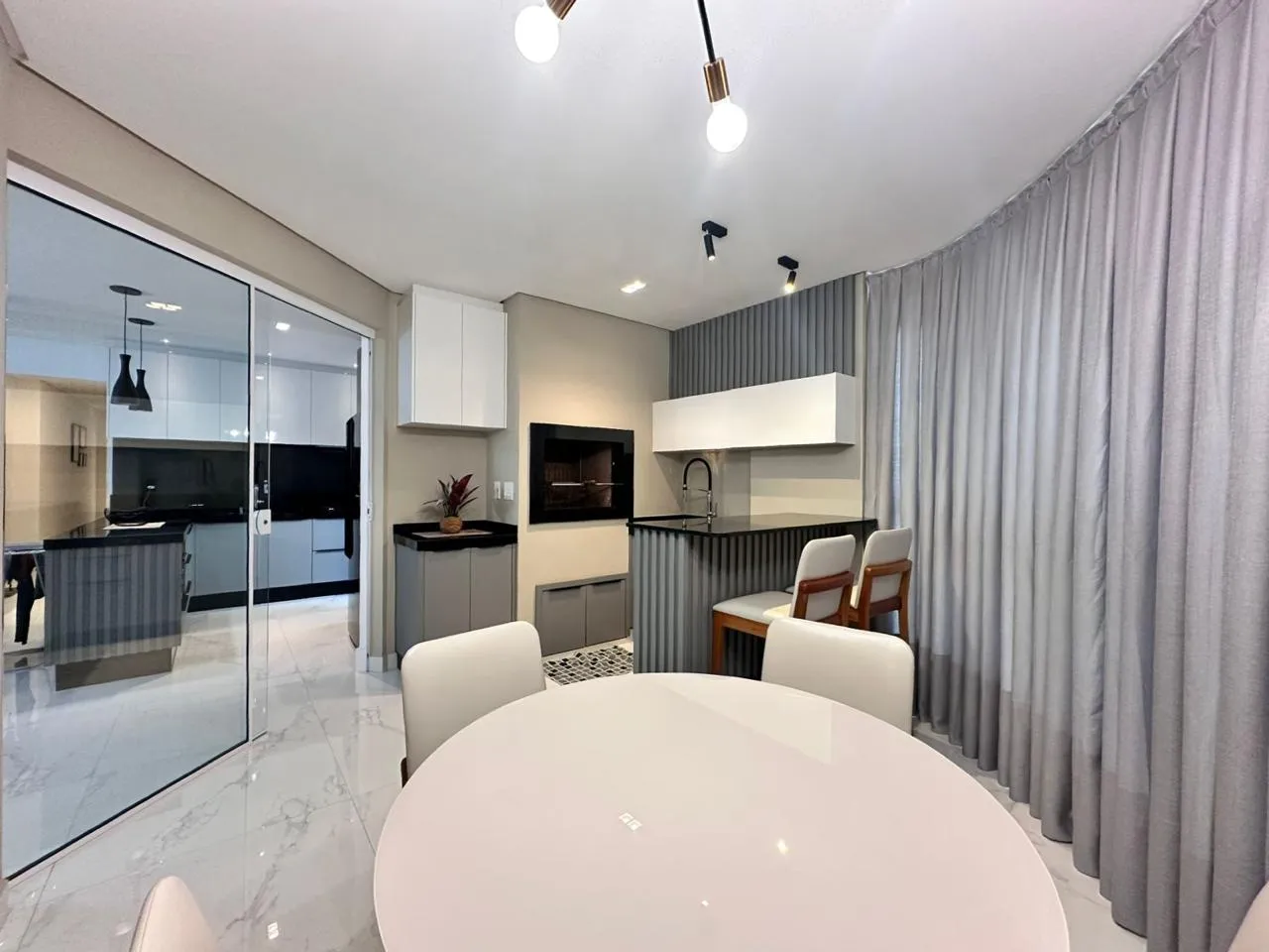 Imagem Apartamento à venda com 129.34m2 por R$ 2.300.000,00