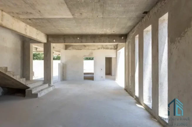 Imagem Casa com 620 m², 04 suítes, 04 vagas em condomínio no Orleans/Santa Felicidade em Curitiba PR