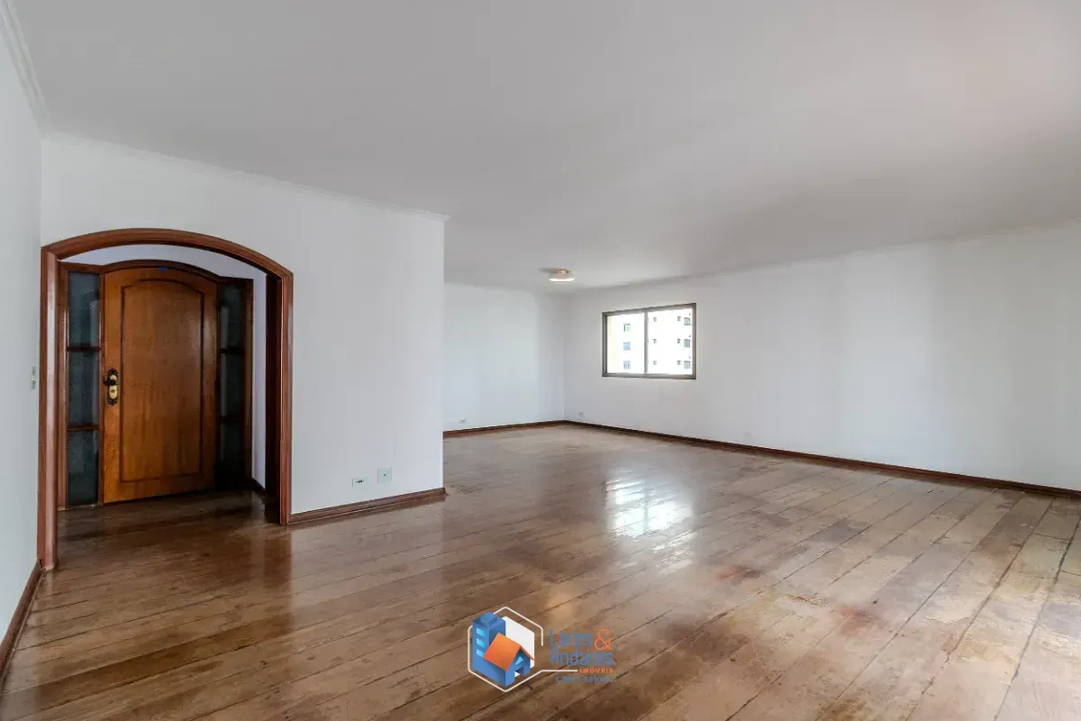 Imagem Apartamento para venda em Campo Belo com 5 quartos, sendo 2 suítes, 210m²