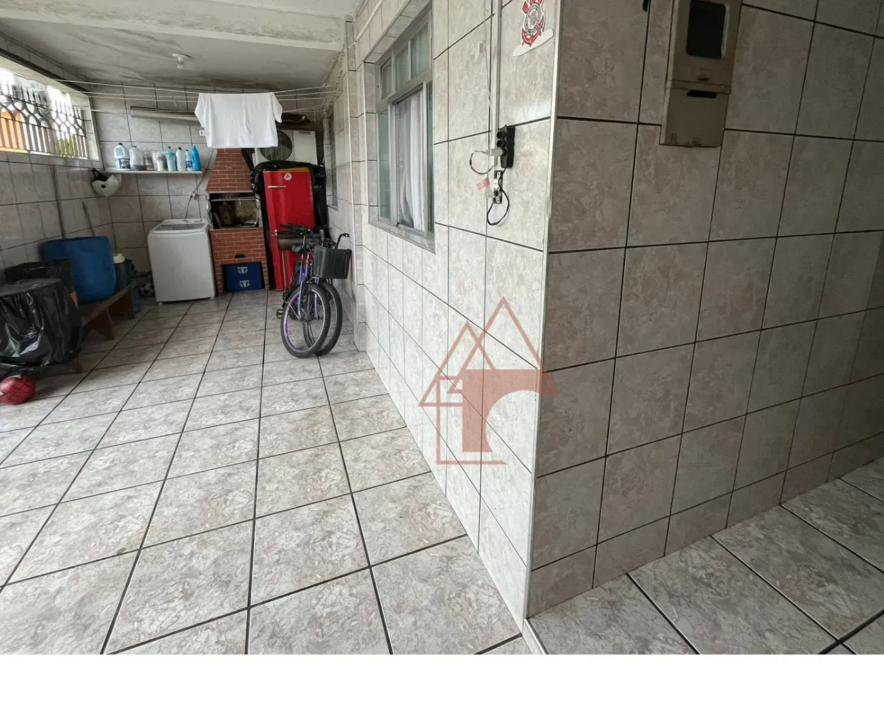 Imagem Sobrado com 6 Quartos à Venda, 205 metros em Jardim Costa e Silva - Cubatão