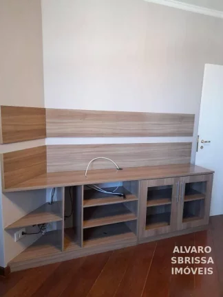 Imagem Apartamento com 4 vagas, 4 dormitórios sendo 2 suítes, todos com armários, portas balcões, venezianas automáticas e lindas vistas. 287m2. 1 por andar