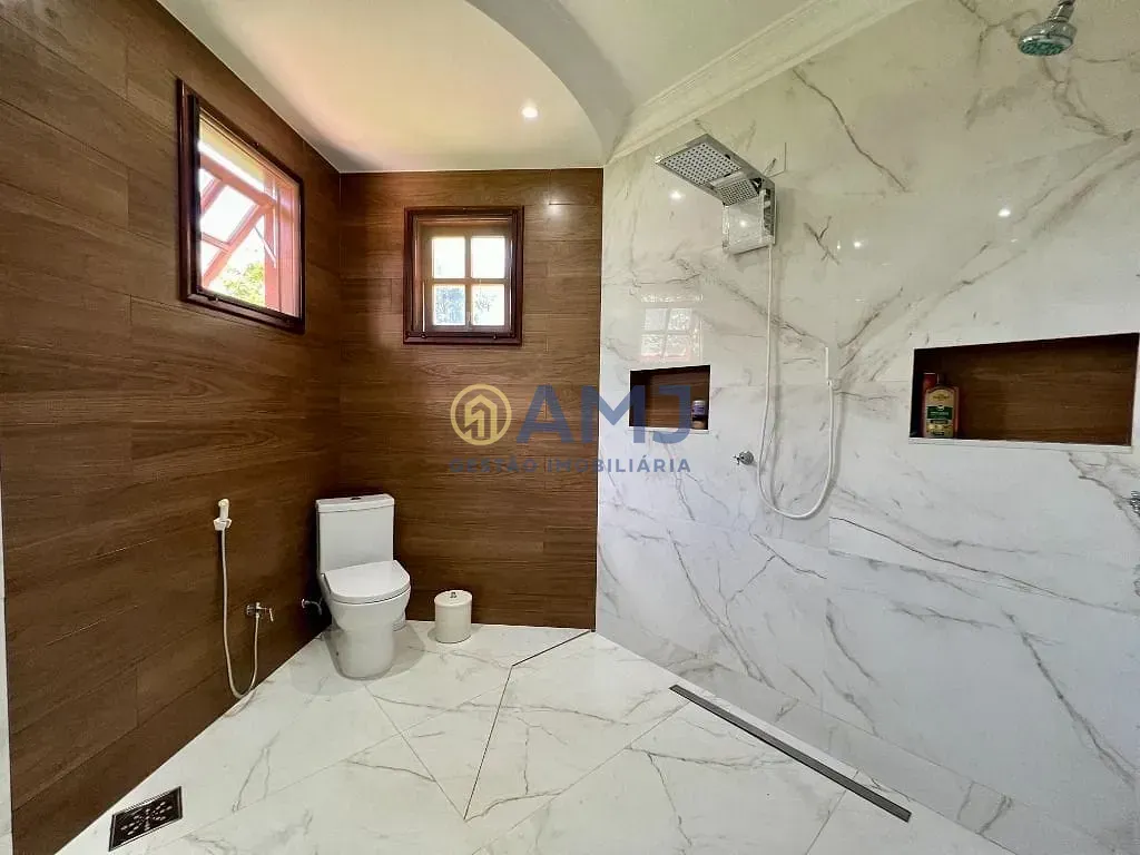 Imagem SOBRADO DE ALTO PADRÃO À VENDA | RESIDENCIAL ALTO DA BOA VISTA - SENADOR CANEDO/GO