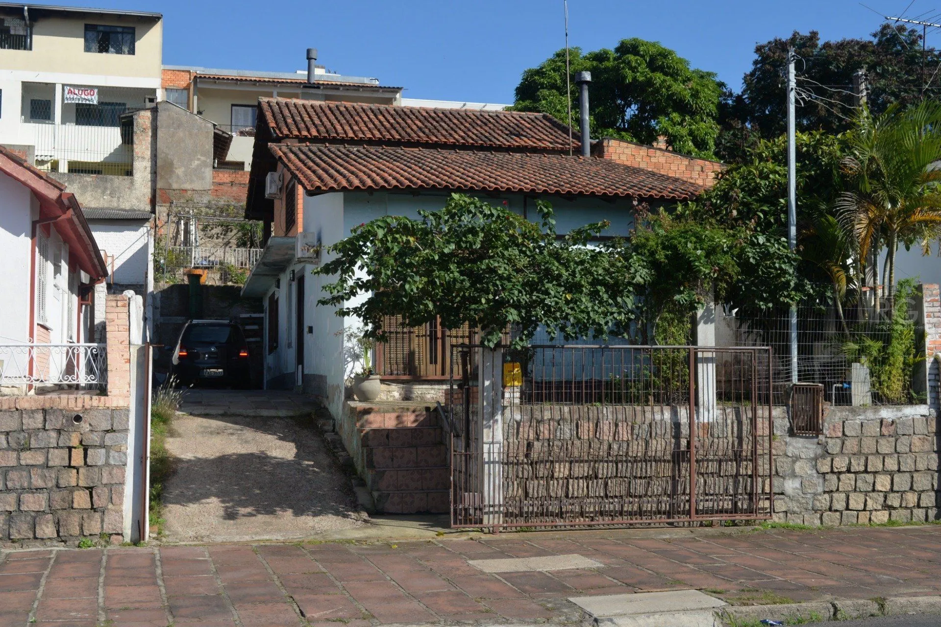 Imagem Sobrado para Venda - 168m², 4 dormitórios, 6 vagas - Jardim Sabará