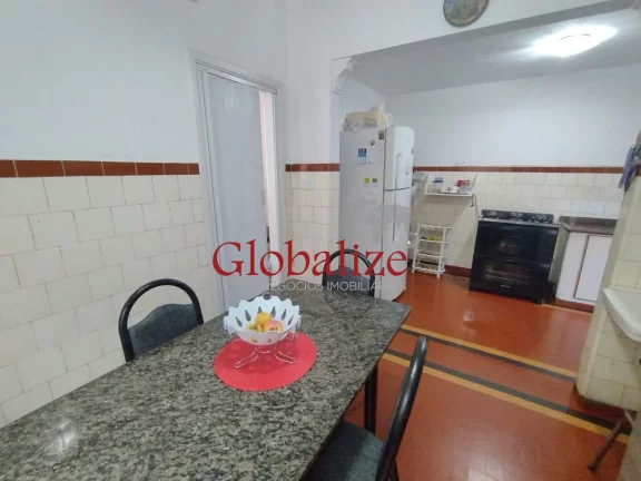 Imagem Sobrado à venda com 3 dormitórios e 1 vaga no bairro do Macuco em Santos por R$ 850.000,00