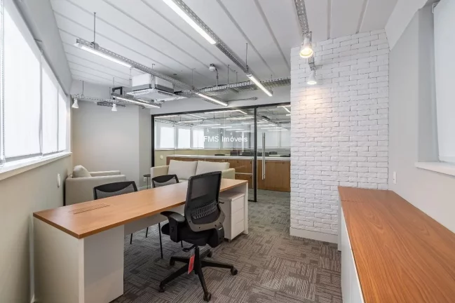Imagem Conjunto comercial com 180m² e 20 posições de trabalho na Vila Olímpia.