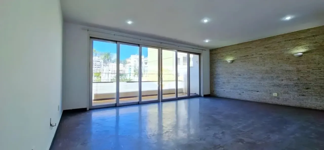 Imagem Apartamento à venda no bairro Laranjeiras em Rio de Janeiro/RJ