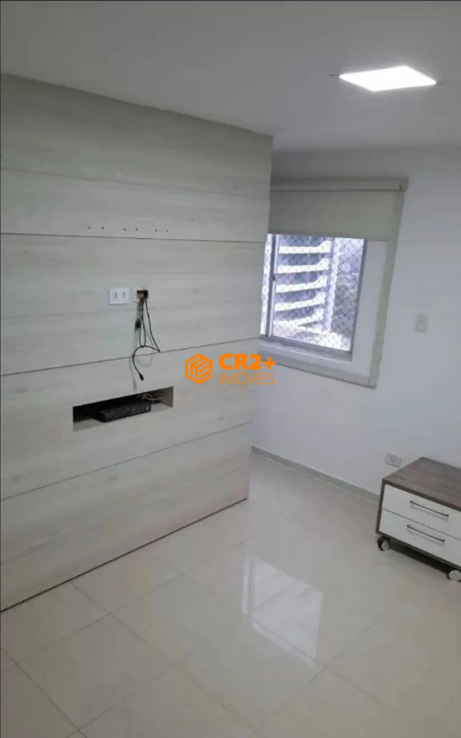 Imagem Vendo Cobertura Reformada nas Graças com 196m² e 2 Vagas - Oportunidade Única!