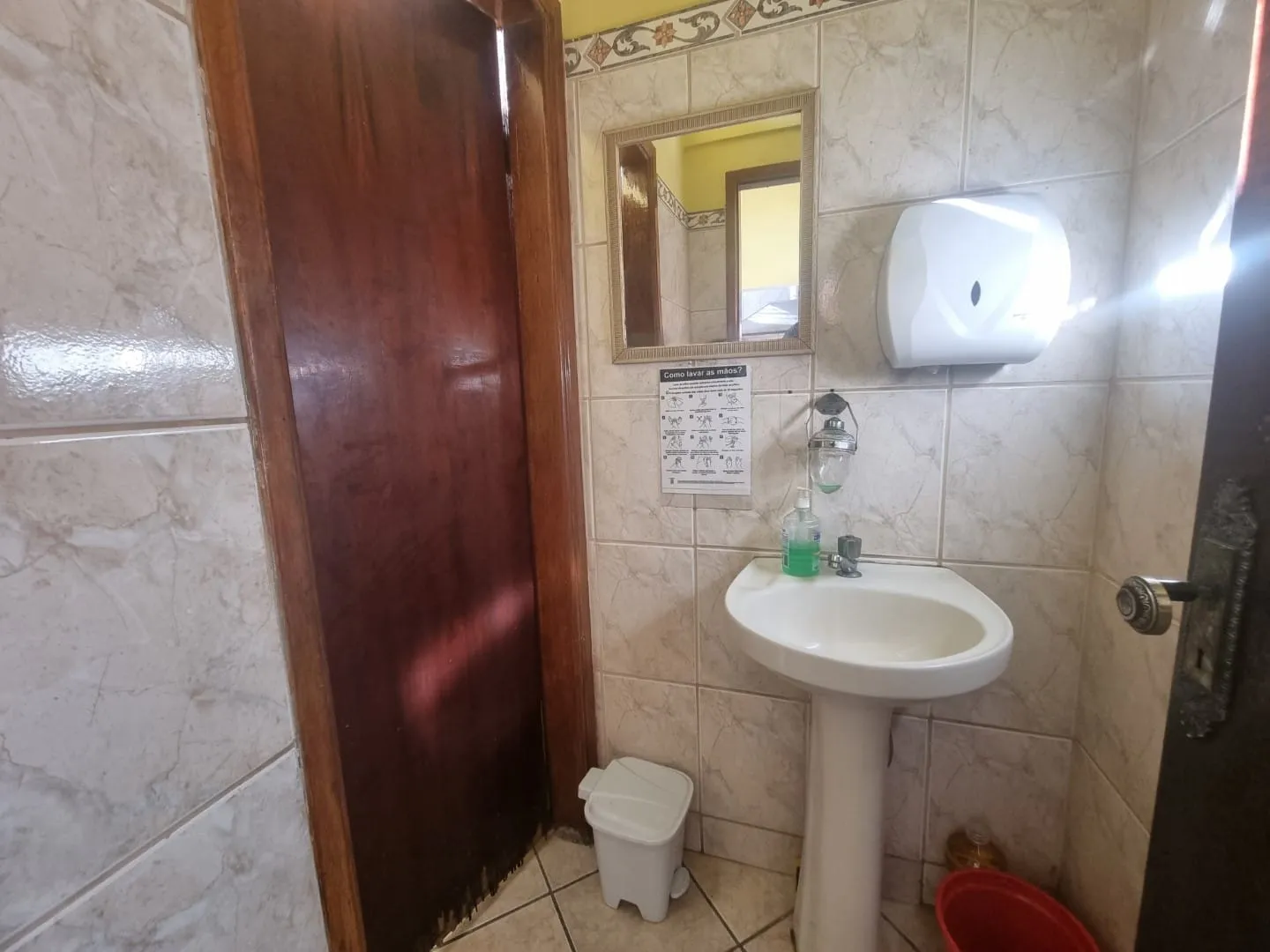 Imagem Galpão Comercial de Esquina em Localização Estratégica