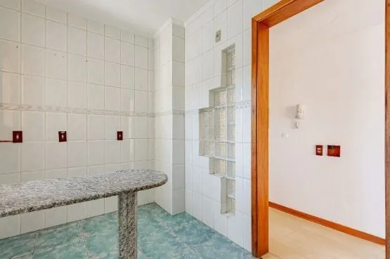Imagem Apartamento com 4 quartos e 93m² à venda em Centro Histórico, Porto Alegre.