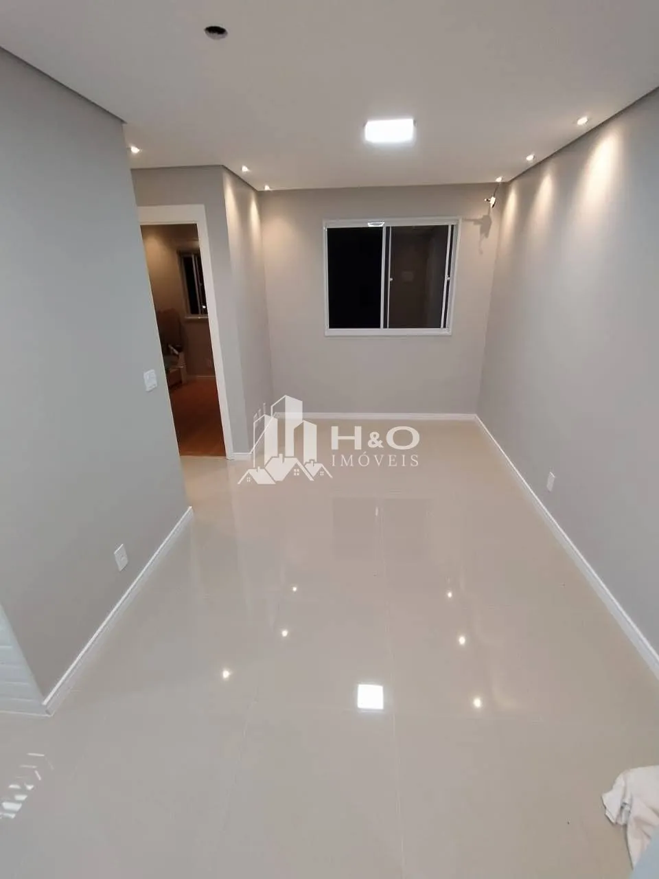 Imagem OPORTUNIDADE APTO À VENDA 2 DORMITORIOS R$ 220.000,00 - Condomínio Completo - PQ do Carmo