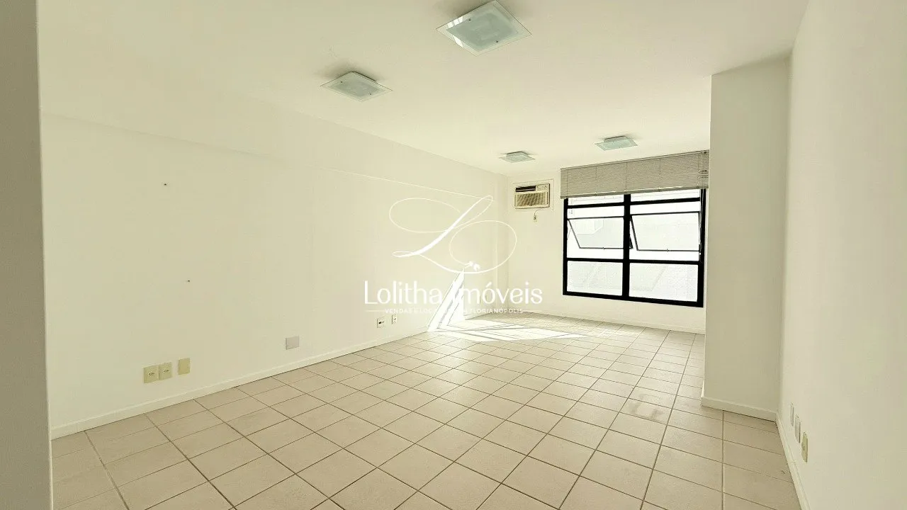 Imagem SALA COMERCIAL NO CENTRO DE FLORIANÓPOLIS/SC PARA VENDA OU LOCAÇÃO