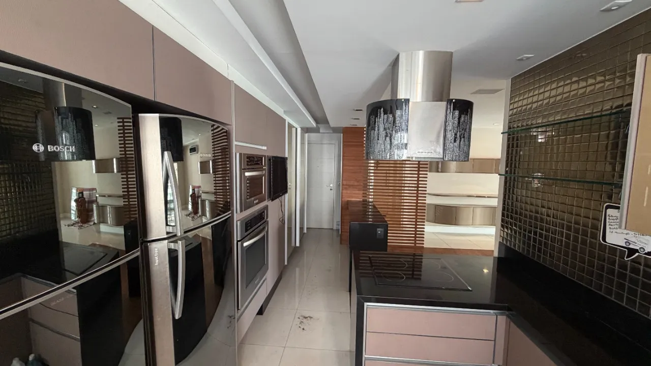 Imagem Excelente apartamento de frente à venda na Barra da Tijuca, dispondo de 157 m² de área construíd...