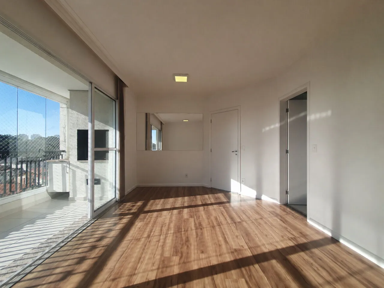 Imagem 85m² com 3 Dormitórios e 2 vagas - Varanda Gourmet e Lazer Completo para Locação