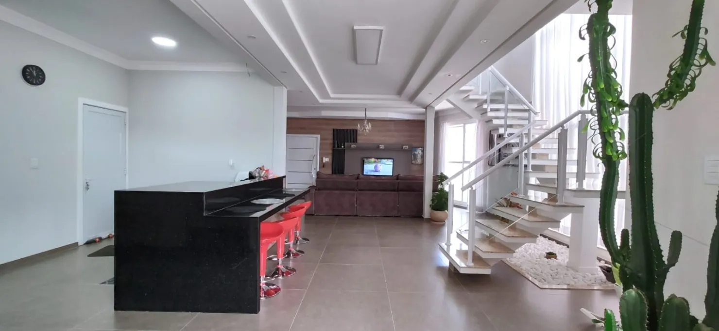 Imagem Casa à venda e locação 3 Quartos, 1 Suite, 2 Vagas, 256M², Bairro do Grama, Caçapava - SP | Condomínio Terras do Vale
