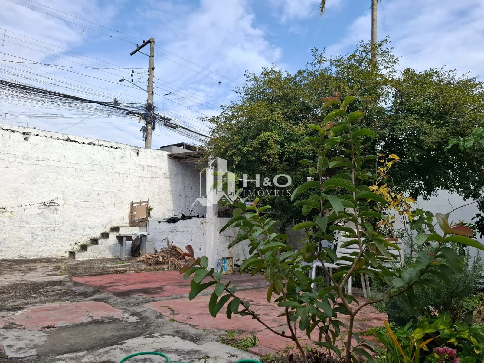 Imagem Oportunidade no Jardim Etelvina- Guaianazes - Sobrado com 260 m² de Terreno, 104 m² Construídos, 3 Dormitórios e 3 Vagas de Garagem!
