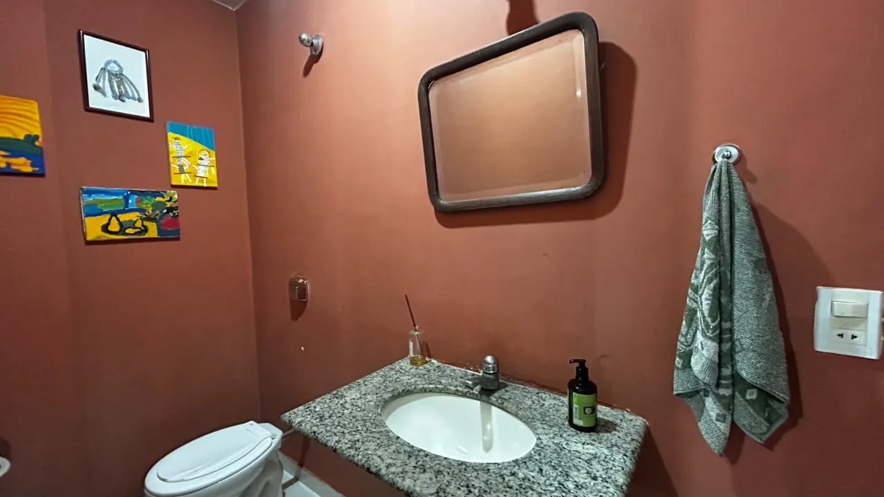 Imagem Casa em Condomínio para Venda em Petrópolis / RJ no bairro Itaipava