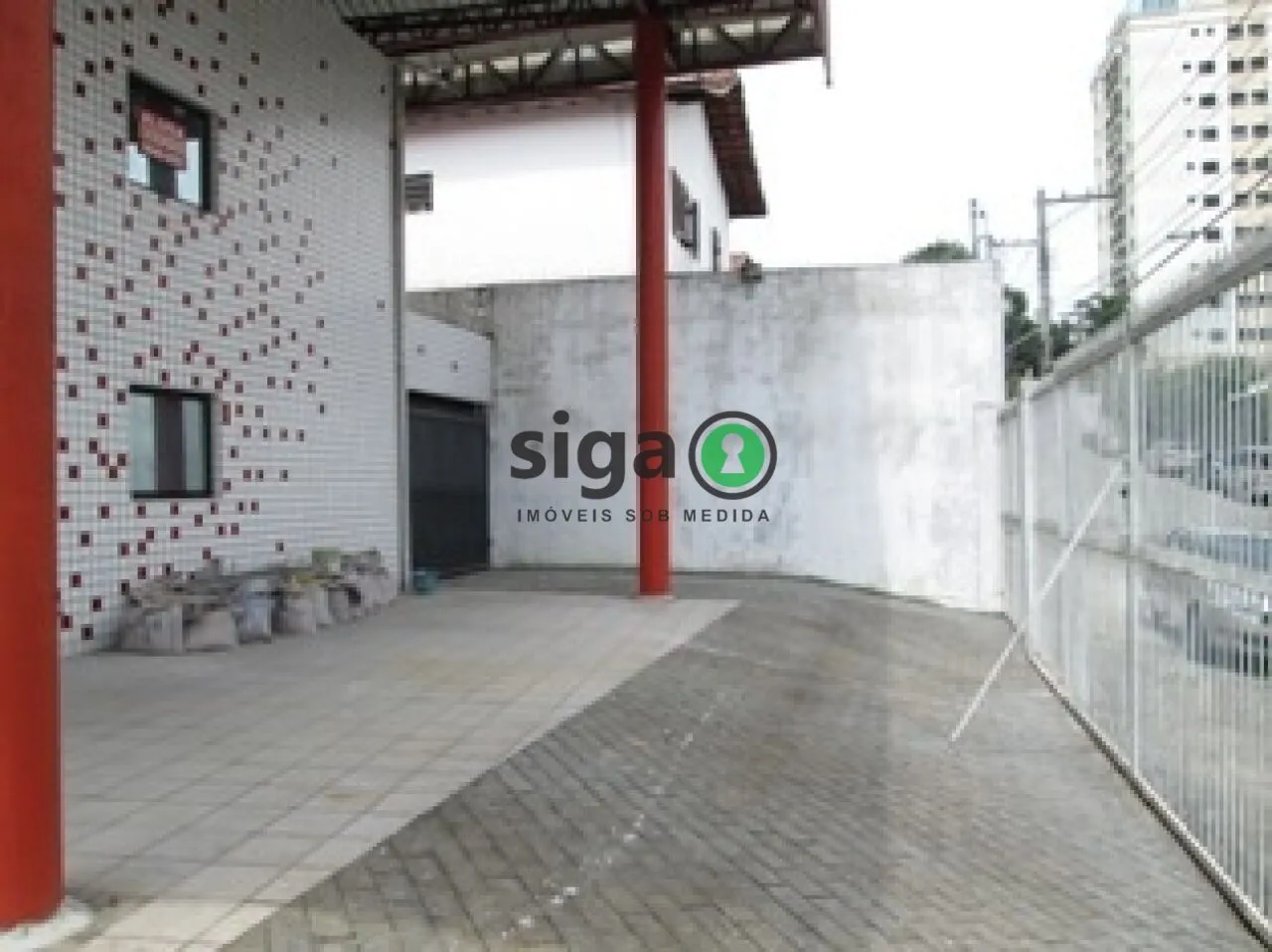 Imagem Prédio Comercial de Esquina para Locação de 350 metros - Oportunidade