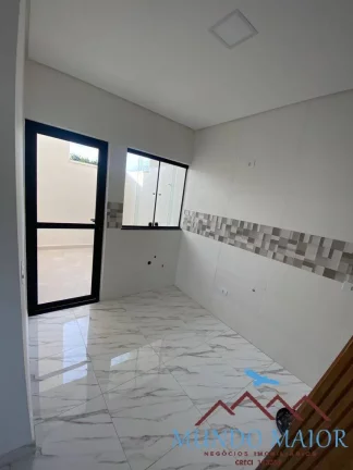 Imagem Sobrado com 2 Quartos e 2 suites à Venda, 100m por R$ 500.000.00