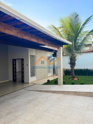 Imagem Casa de 3 quartos no bairro das Águas perto do HMC