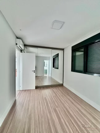 Imagem Este apartamento oferece uma combinação perfeita de conforto e sofisticação. Com uma área priva...