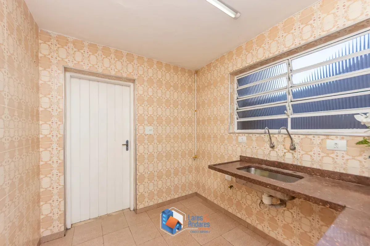 Imagem Sobrado para venda em Sumaré com 3 quartos, sendo 2 suítes, 160m²