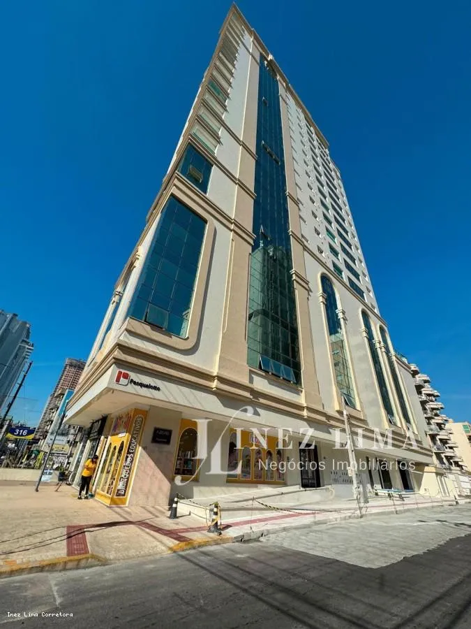 Imagem Apartamento 3 dormitórios para Venda em Itapema, Meia Praia, 4 dormitórios, 4 suítes, 5 banheiros, 3 vagas
