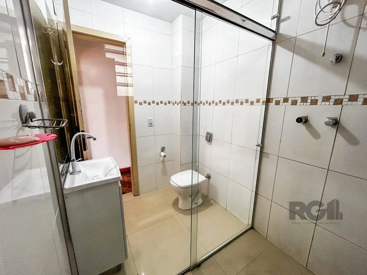 Imagem Apartamento com 3 quartos, 1 suíte, no bairro Rio Branco, Porto Alegre/RS