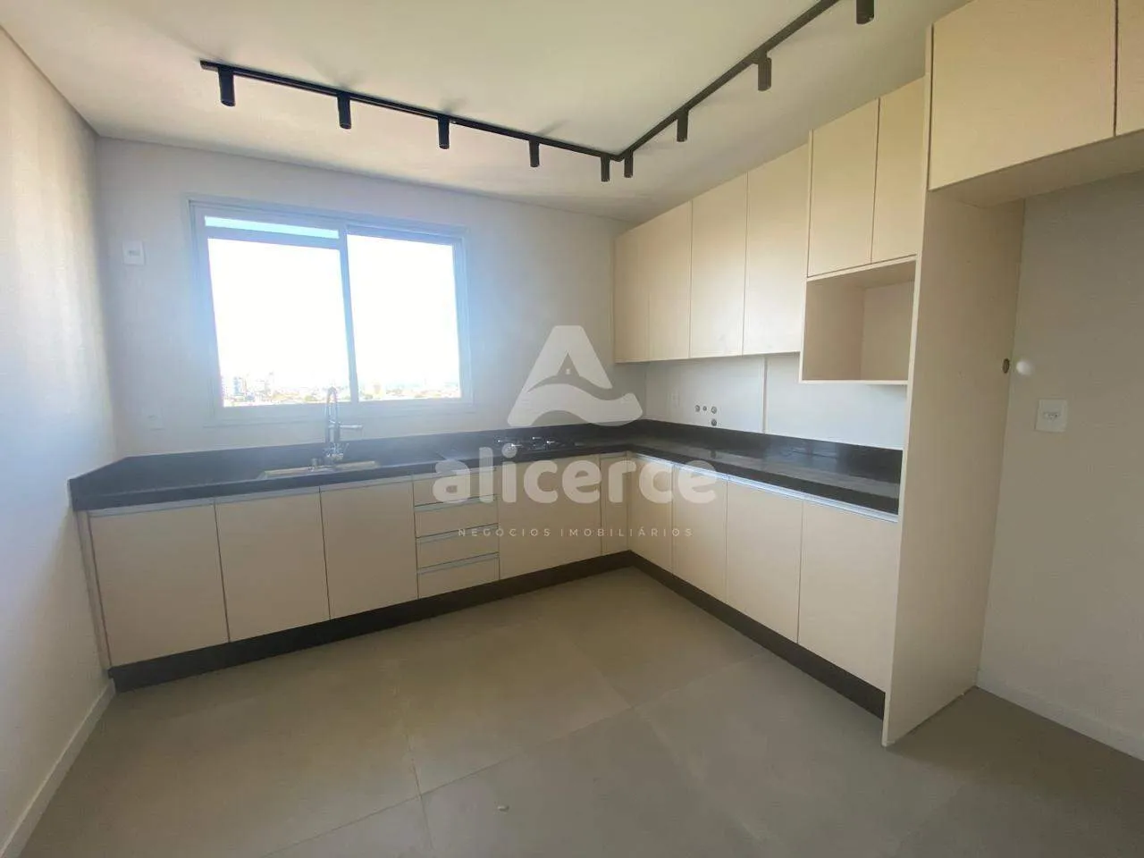Imagem Apartamento vista mar l 2 dormitórios, 1 suíte l 73,32m² l Ipiranga - São José/SC
