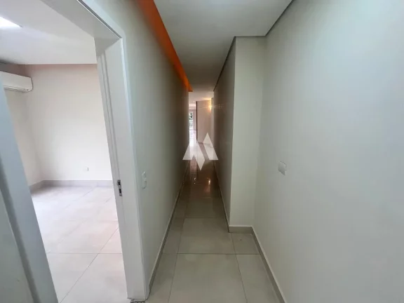 Imagem Casa Tríplex à Venda – Alto Padrão no Bairro Aparecida, Grande oportunidade.....