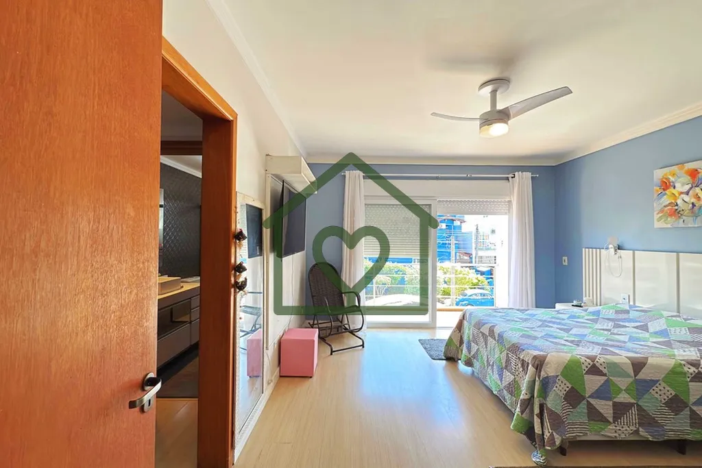 Imagem Casa completa, com lazer privativo e um conjunto de diferenciais que elevam o padrão de viver no La...
