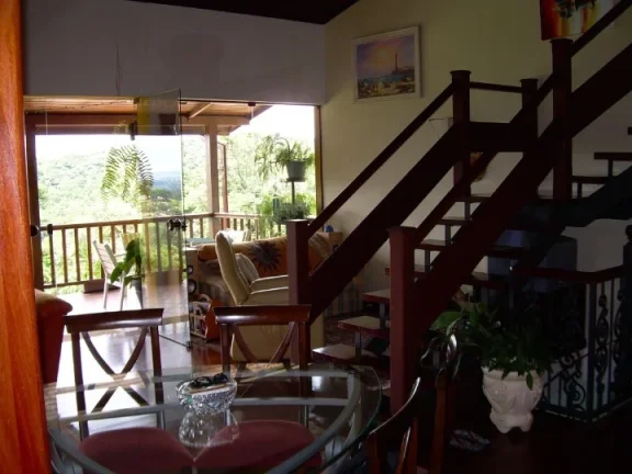 Imagem Chácara em Jundiaí, junto a serra do Japi, com piscina, poço artesiano e extensa área de mata nativa.
