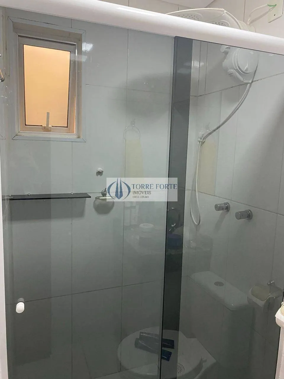 Imagem Apartamento Reformado com 2 Dormitórios, 1 Suíte e 1 Vaga em Santo André