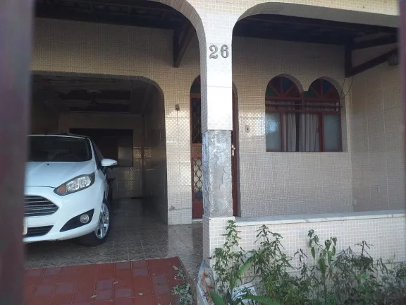 Imagem CASA DE QUATRO QUARTOS NO CARIRU