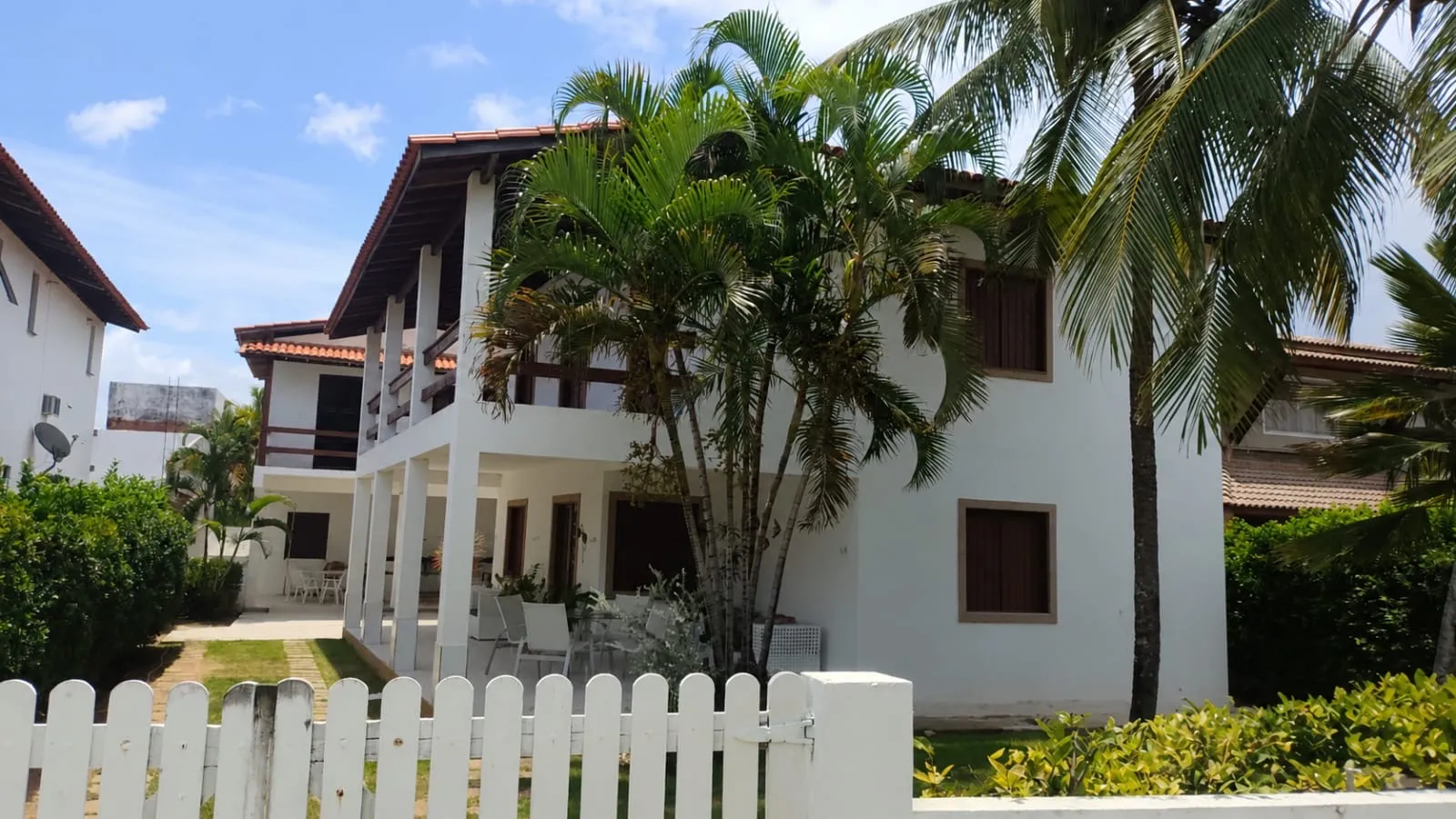 Imagem Casa de Condomínio com 4 Quartos à Venda ou Temporada, 900 m² em Guarajuba (Monte Gordo) - Camaçari