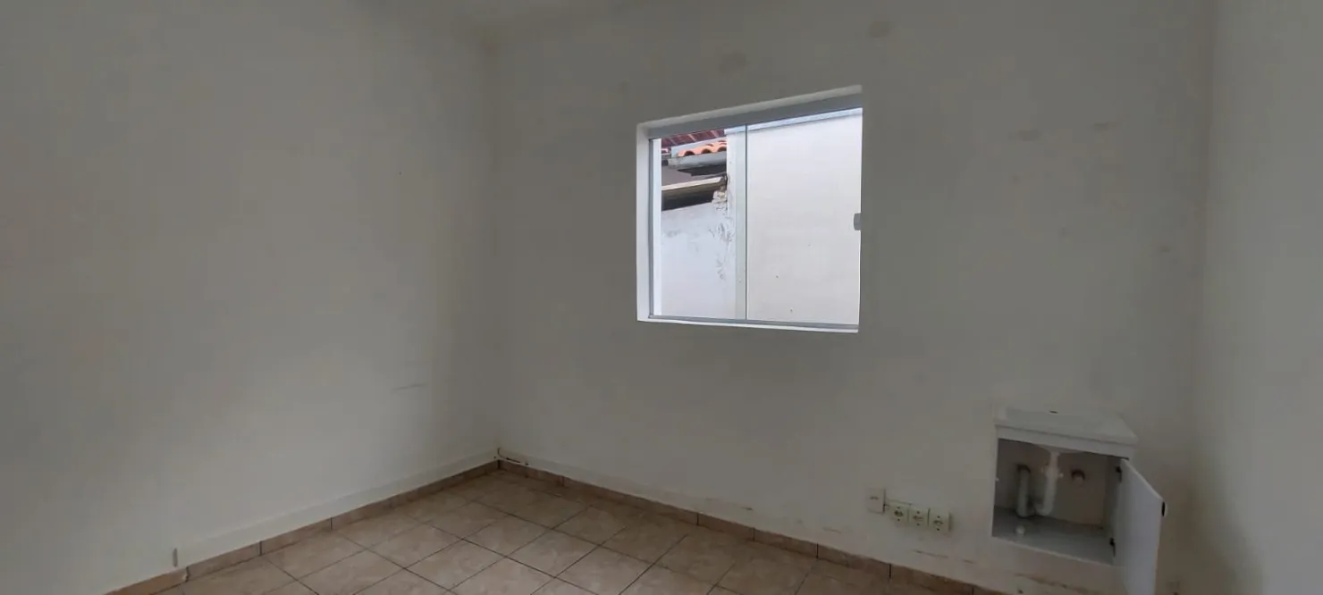 Imagem Comercial para Locação 8M², Centro, Pindamonhangaba - SP | Spaço Amadei