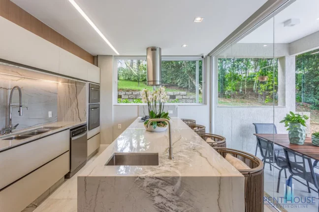 Imagem Casa para Venda em Balneário Camboriú, BARRA, 4 dormitórios, 4 suítes, 5 banheiros, 4 vagas