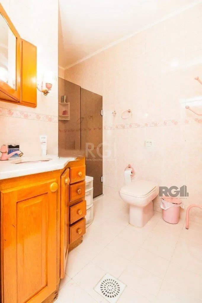 Imagem Casa de 266m² - 5 dormitórios, 5 vagas no bairro São João