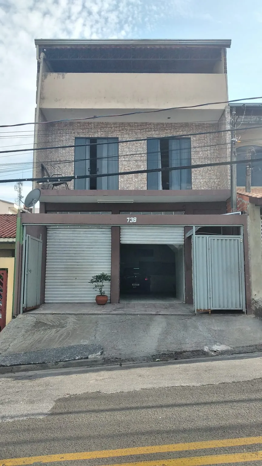 Imagem Salão Comercial e Casa à Venda no Jd. Sto. Amaro, Zona Norte de Sorocaba - 94m² e 90m²