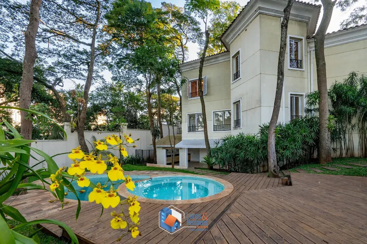 Foto do imóvel Casa no condomínio Condominio Le Vert para venda com 4 quartos, sendo 4 suítes, 353m² em Rua Doutor Cristiano de Sousa