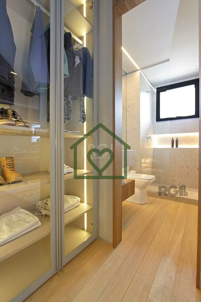 Imagem Apresento um sofisticado apartamento de 151 m² privativos no 18º andar, situado no bairro Menino D...