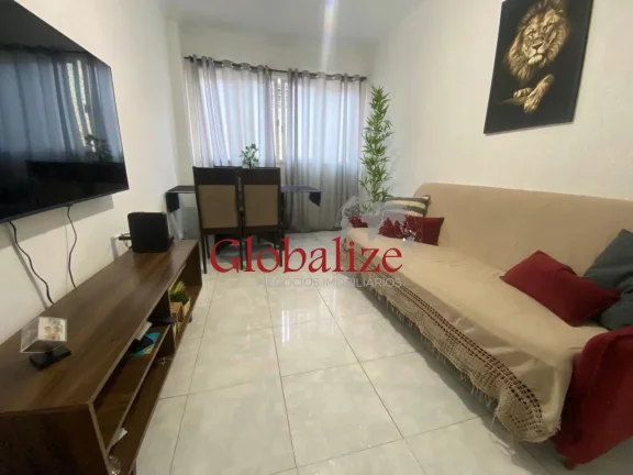 Foto do imóvel Apartamento à Venda com 1 Dormitório e garagem demarcada no Marapé em Santos-SP por R$ 345.000,00