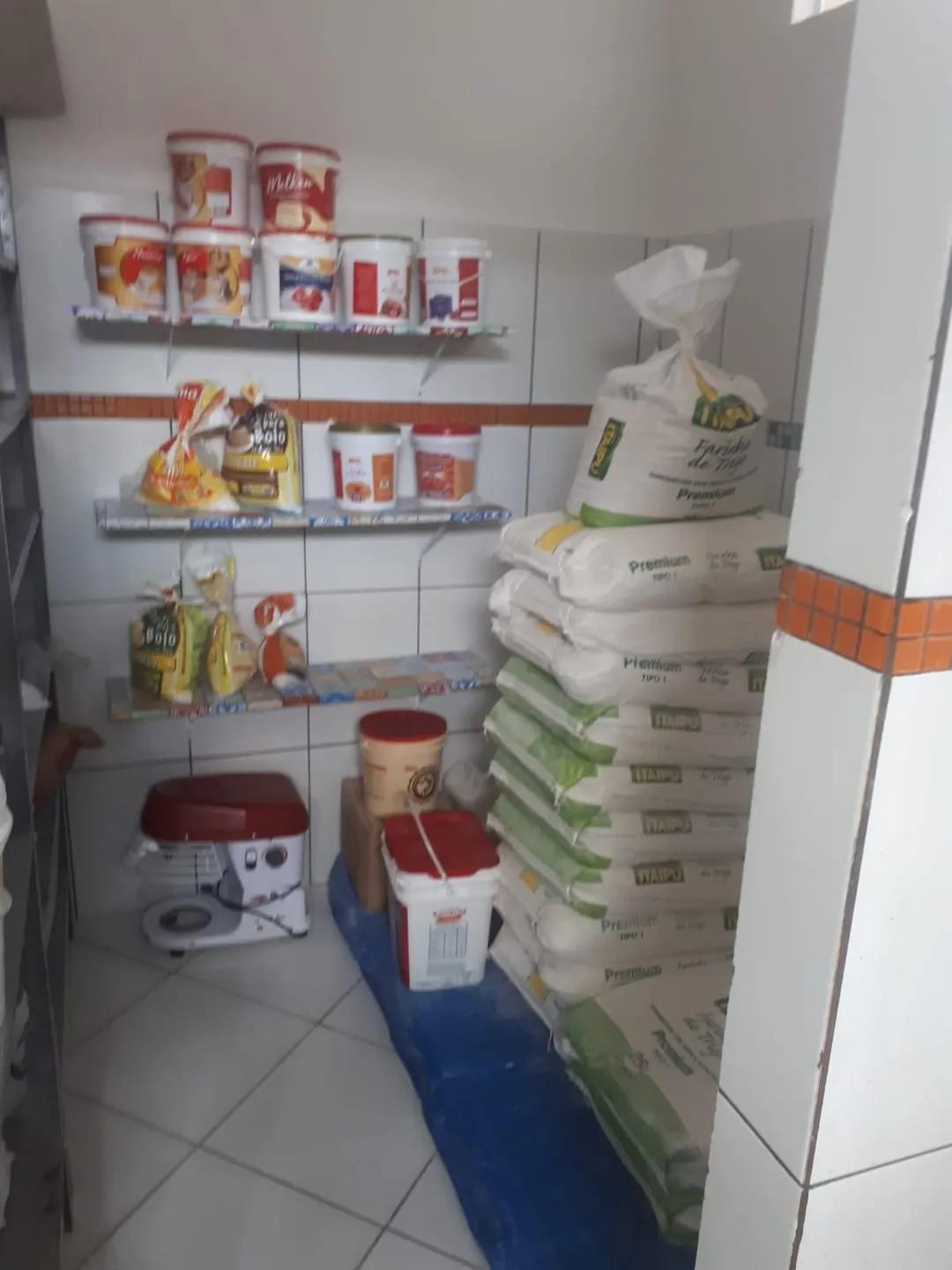 Imagem Comercial à venda 3 Quartos, 1 Suite, 3 Vagas, 247.58M², Laerte Assunção, Pindamonhangaba - SP