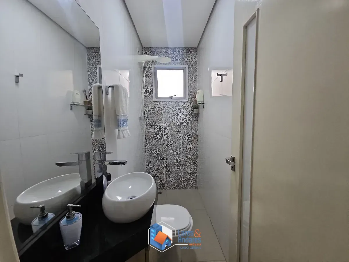 Imagem Sobrado para venda em Vila Ivone com 3 quartos, sendo 1 suíte, 178m²